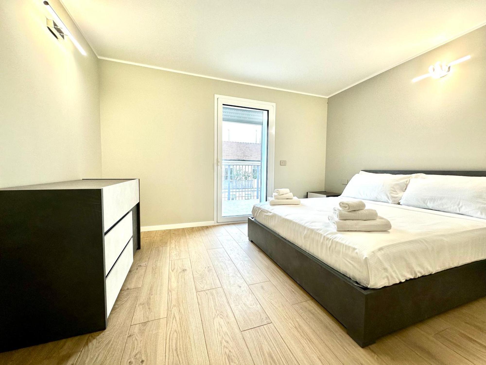 Be-C0 Sempione Luxury Apt ミラノ エクステリア 写真