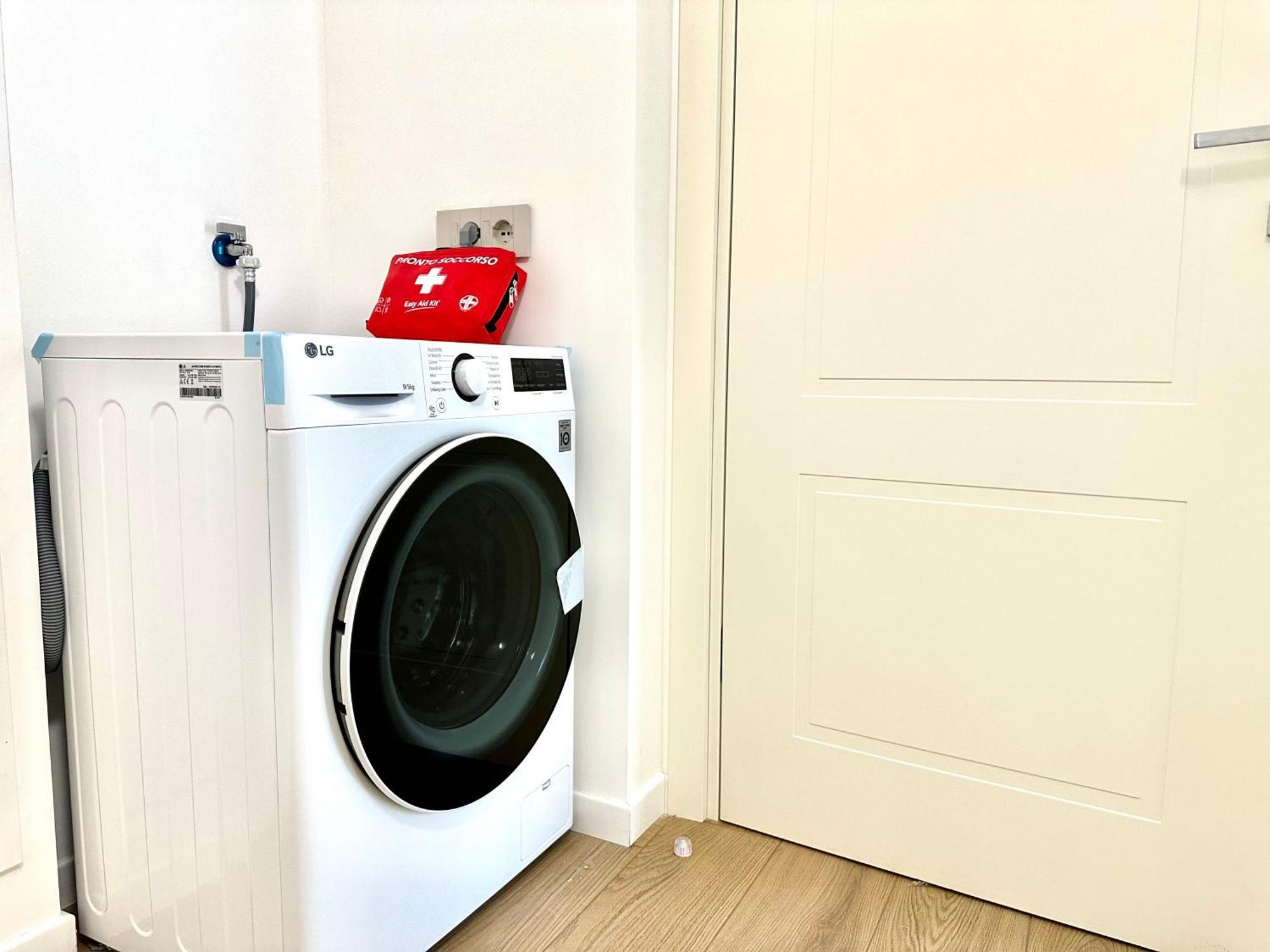 Be-C0 Sempione Luxury Apt ミラノ エクステリア 写真