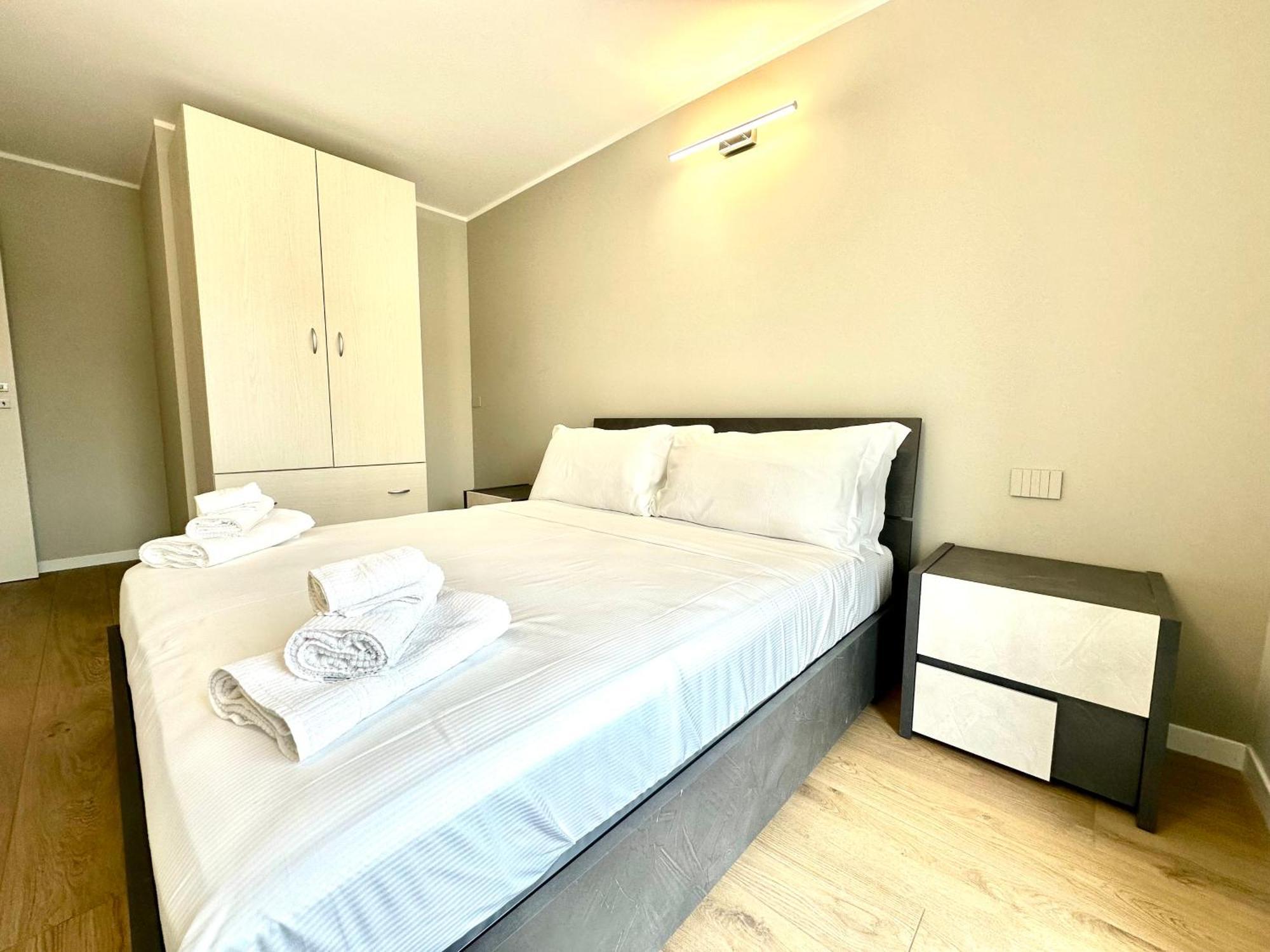 Be-C0 Sempione Luxury Apt ミラノ エクステリア 写真